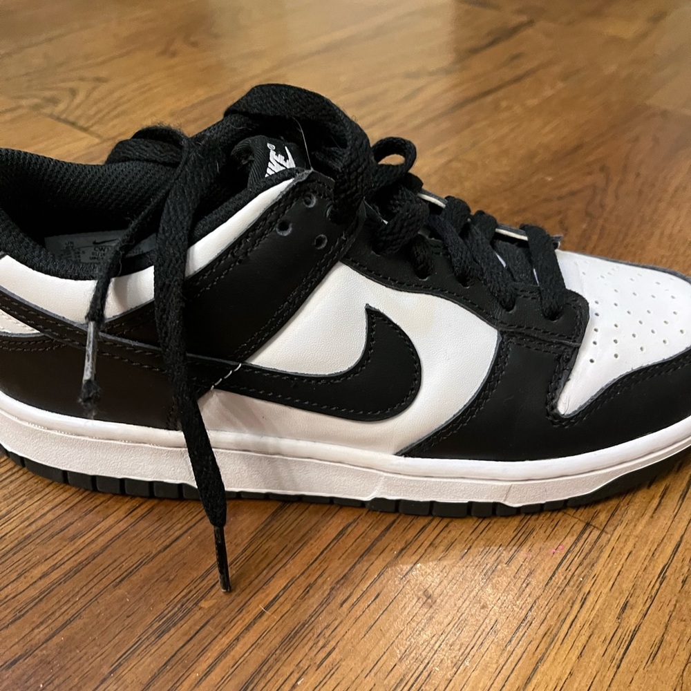 Nike Black and White Sneakers